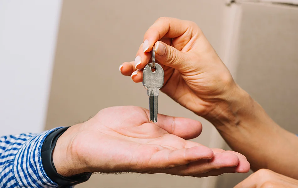 Home key to tenant for condo rental