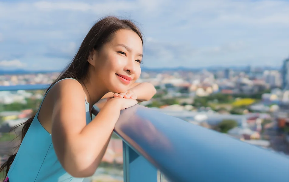Midrise condominium article thumbnail