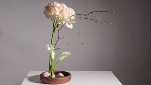 flower arrangement - Ikebana from homes and Gardens