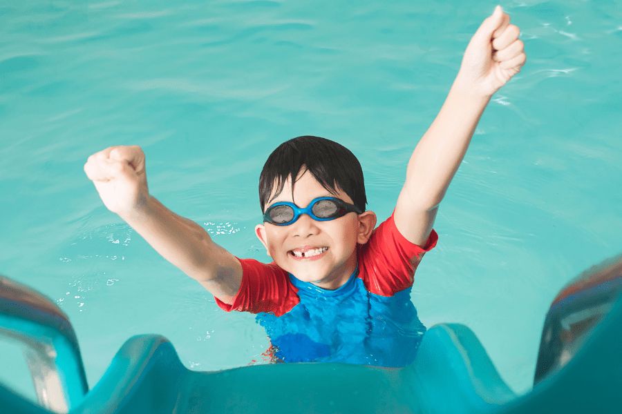 Kid's swimming