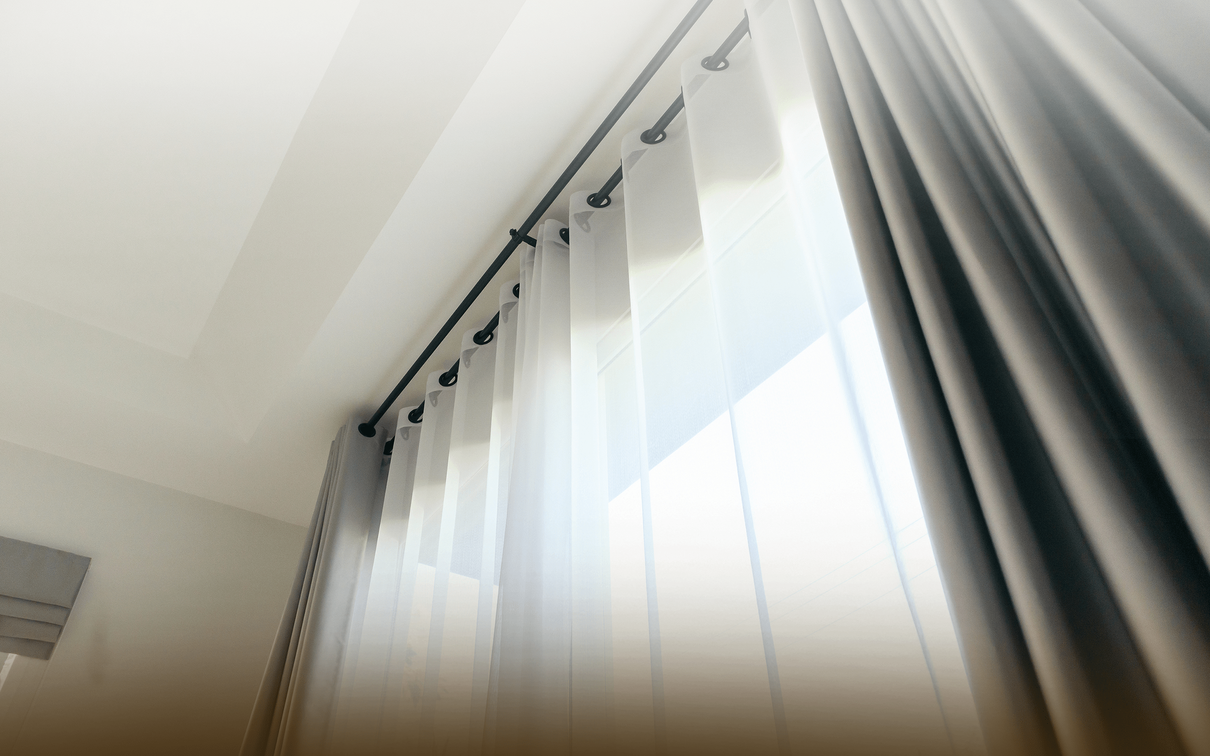 Achieve-Stylish-Look-with-these-Tips-for-Hanging-Home-Curtains