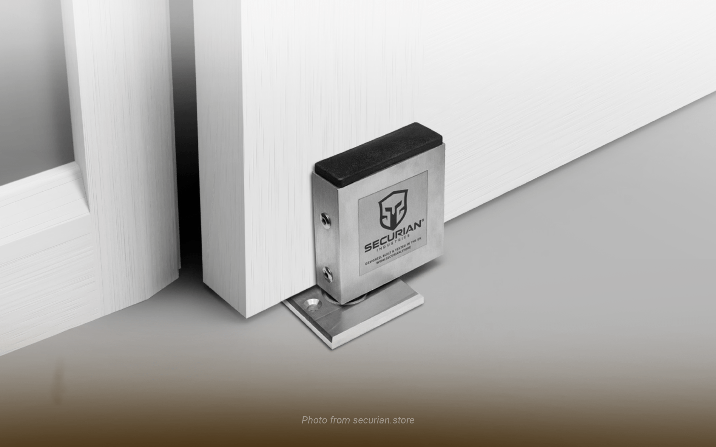 Smart-Safety-Solution-10-Brilliant-Ways-to-Lock-a-Door-Without-a-Lock